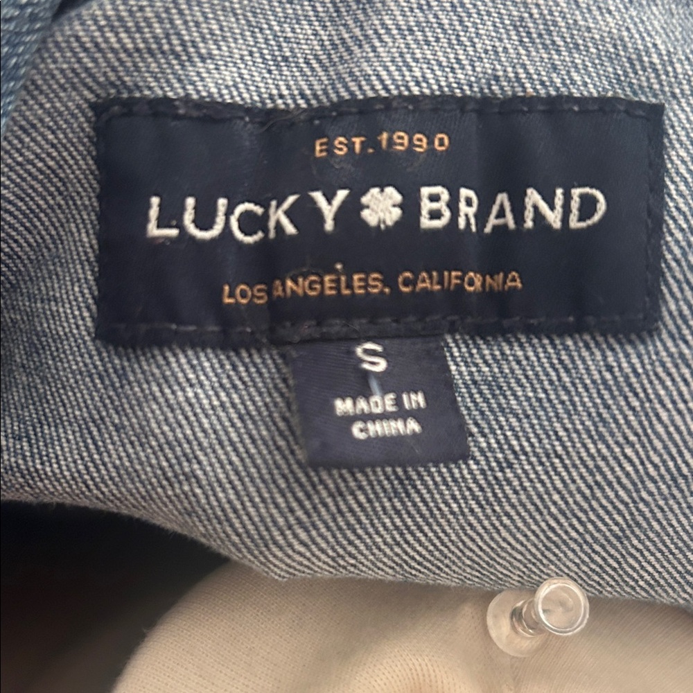 LUCKY BRAND🍀Classic Blue Denim Jacket Size Small💙 - Picture 2 of 15